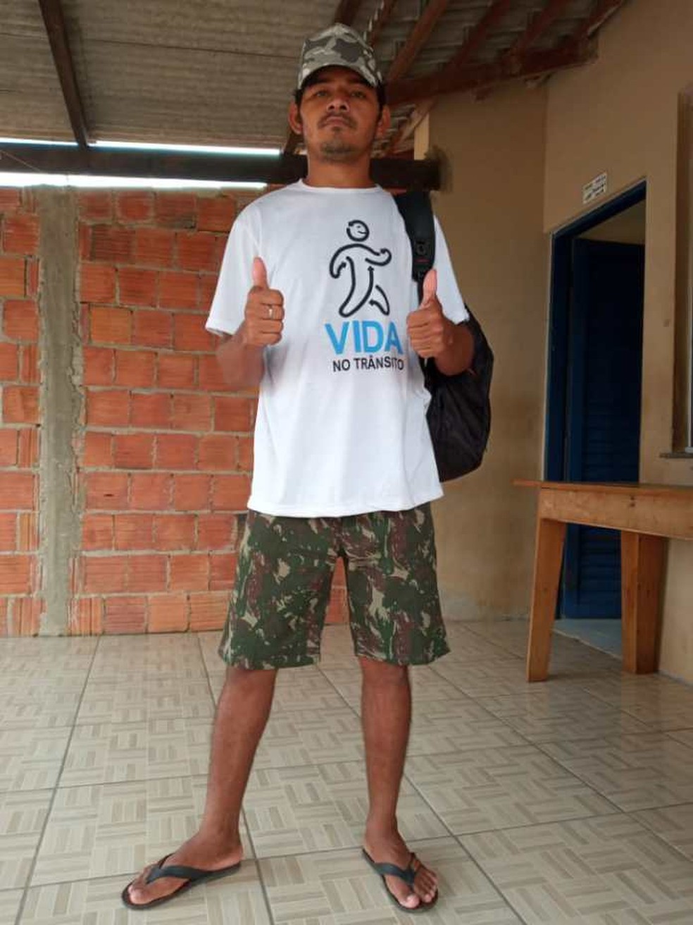 José Bartolomeu Souza foi baleado três vezes pela PM-AC durante um ataque de esquizofrenia — Foto: Arquivo pessoal
