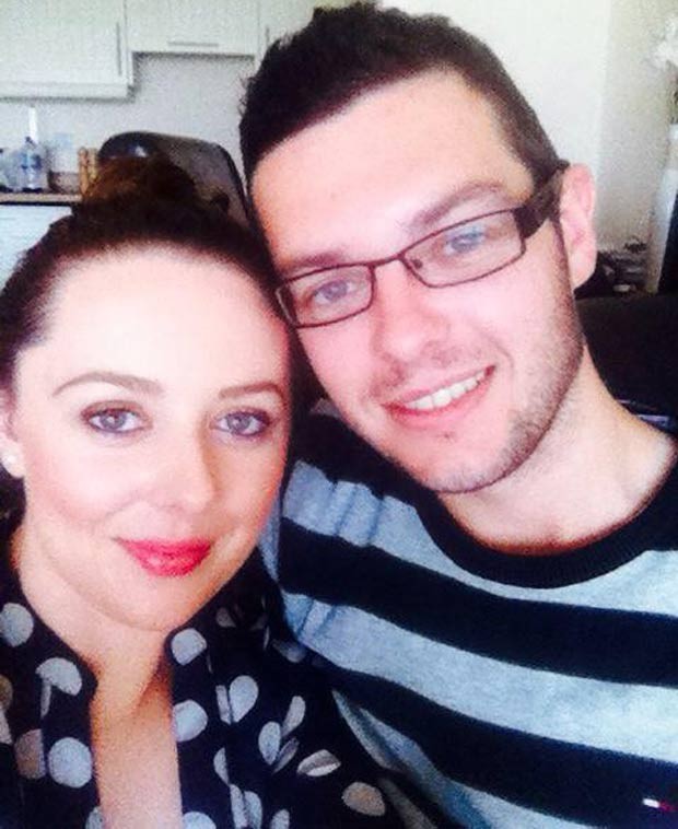 Grace Burrows e Daniel Duggan, que ficaram noivos durante os ataques terroristas em Paris (Foto: Reprodução / Facebook)