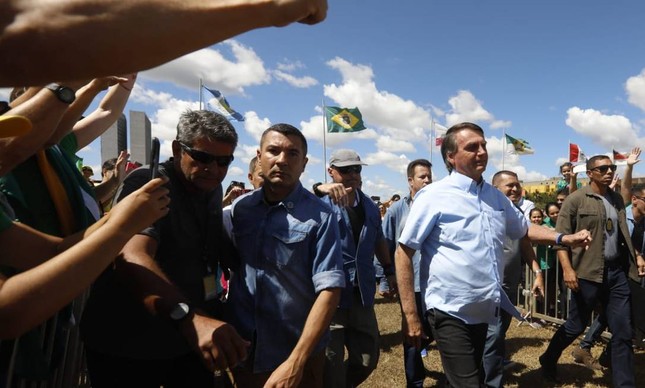 O presidente Bolsonaro participou de ato de 1º de maio em Brasília a favor do governo e contra o STF.