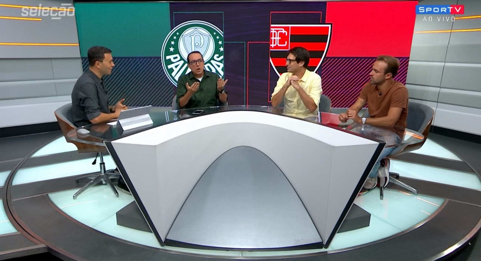 Comentaristas debatem titularidade e importância de Willian no Palmeiras: 