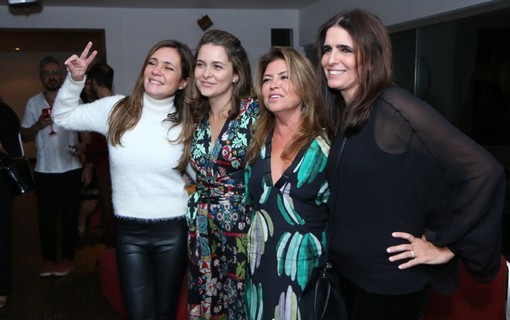 Que Time Evento Reune Adriana Esteves Malu Mader Claudia Abreu E Mais Famosos Quem Quem News