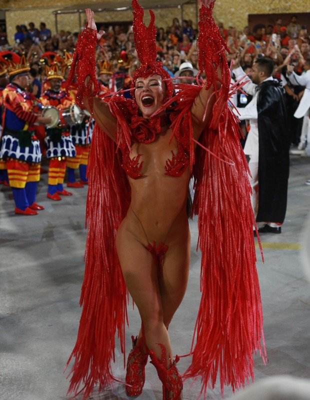 Paolla Oliveira, rainha de bateria da Grande Rio no Carnaval 2022 (Foto: Dilson Silva/ AgNews)