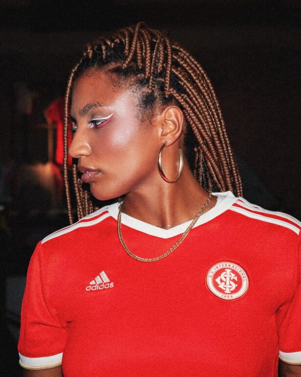 Inter lança nova camisa para 2022 — Foto: SC Internacional/Divulgação