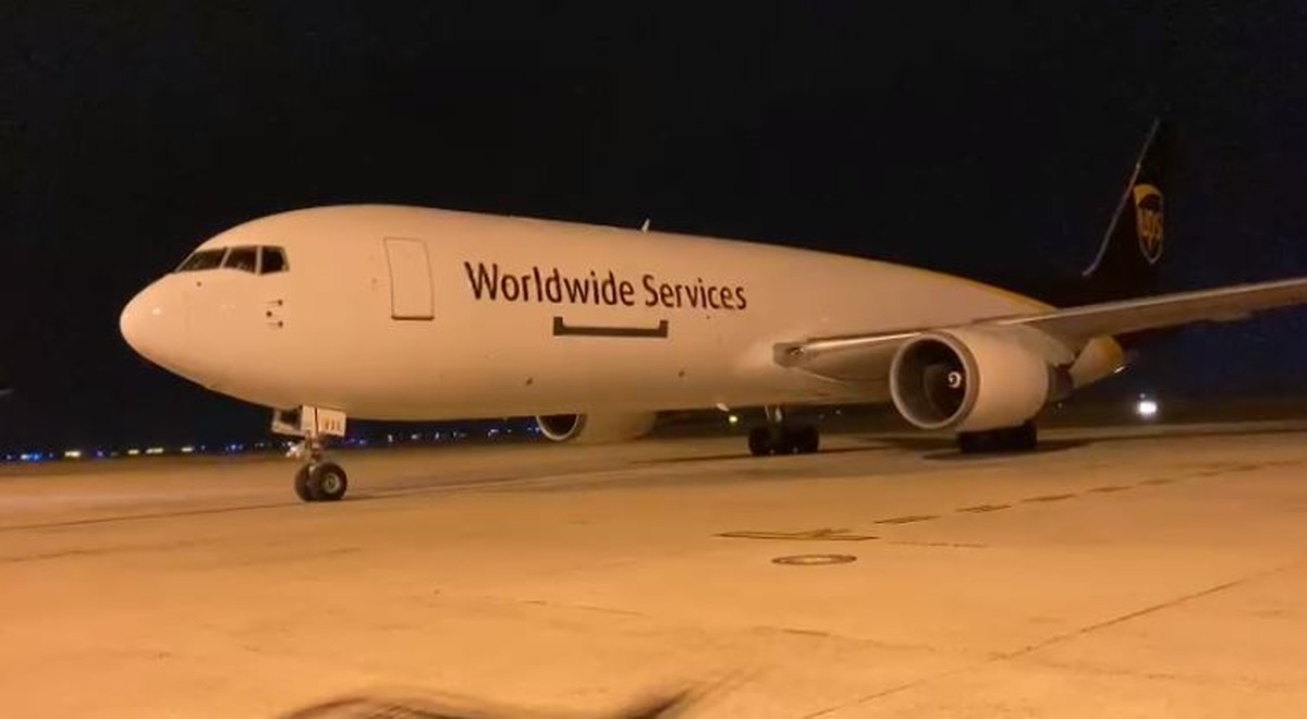 Covid: avião com mais 600,2 mil doses da vacina da Pfizer chega ao Brasil - Vimarsana News