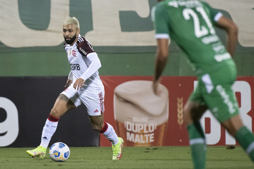 Gabigol protagonizou os dois lances polêmicos da partida — Foto: Alexandre Vidal/Flamengo