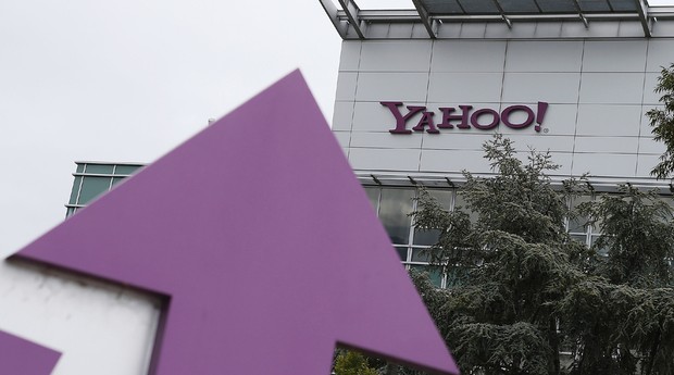 Logo do Yahoo é visto diante da sede da empresa em Sunnyvale, na Califórnia (Foto: Justin Sullivan/Getty Images)