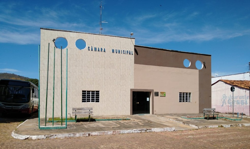 Câmara Municipal de Aroazes, no Piauí — Foto: Antônio Rocha/ TV Clube