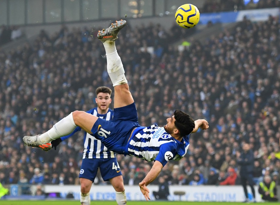 Vídeo: Campeonato Inglês abre 2020 com golaço já digno de ...