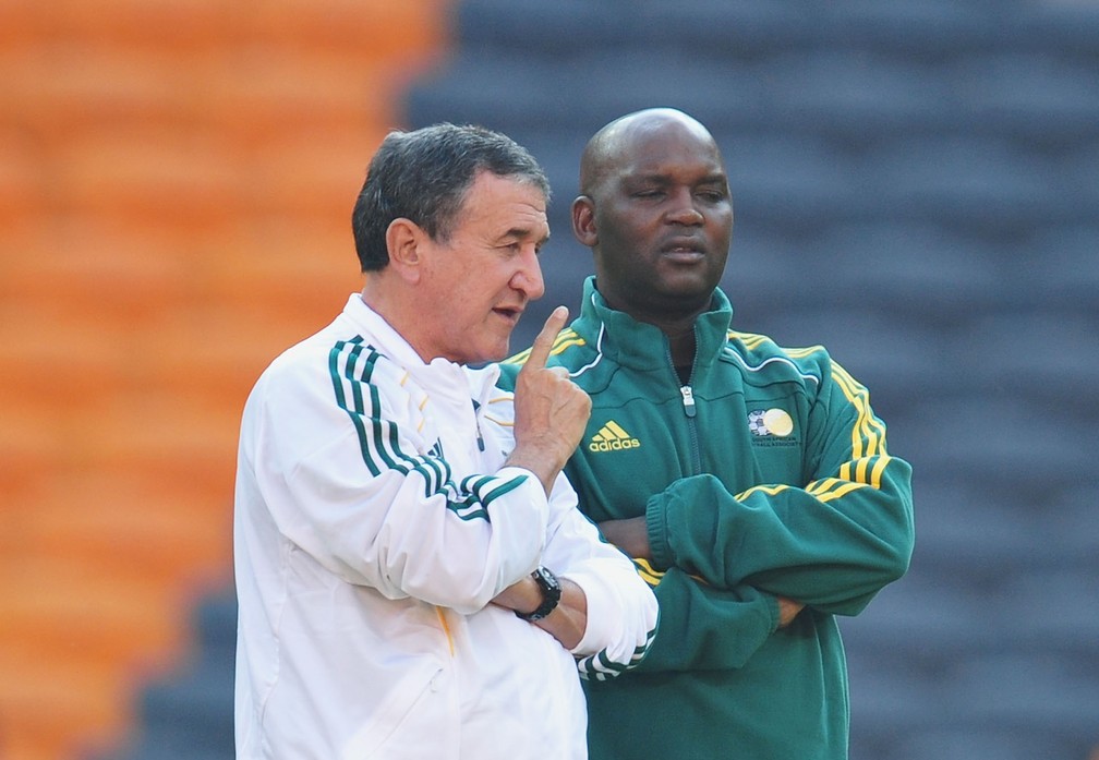 Conheça Pitso Mosimane, o discípulo de Parreira que enfrenta o Palmeiras outra vez no Mundial