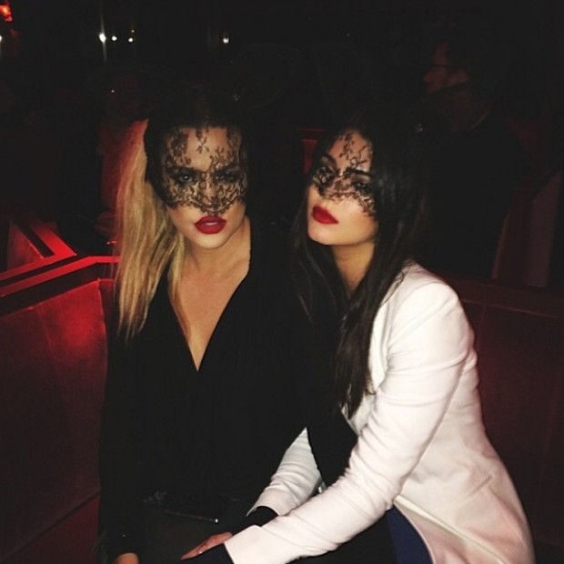 Khloe Kardashian e Kendall Jenner, irmã de Kim (Foto: Reprodução/Instagram)