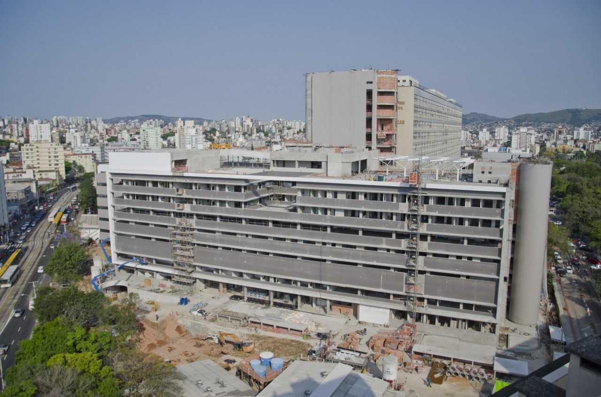 Hospital de Clínicas de Porto Alegre antecipa fim das obras de ampliação para julho de 2018