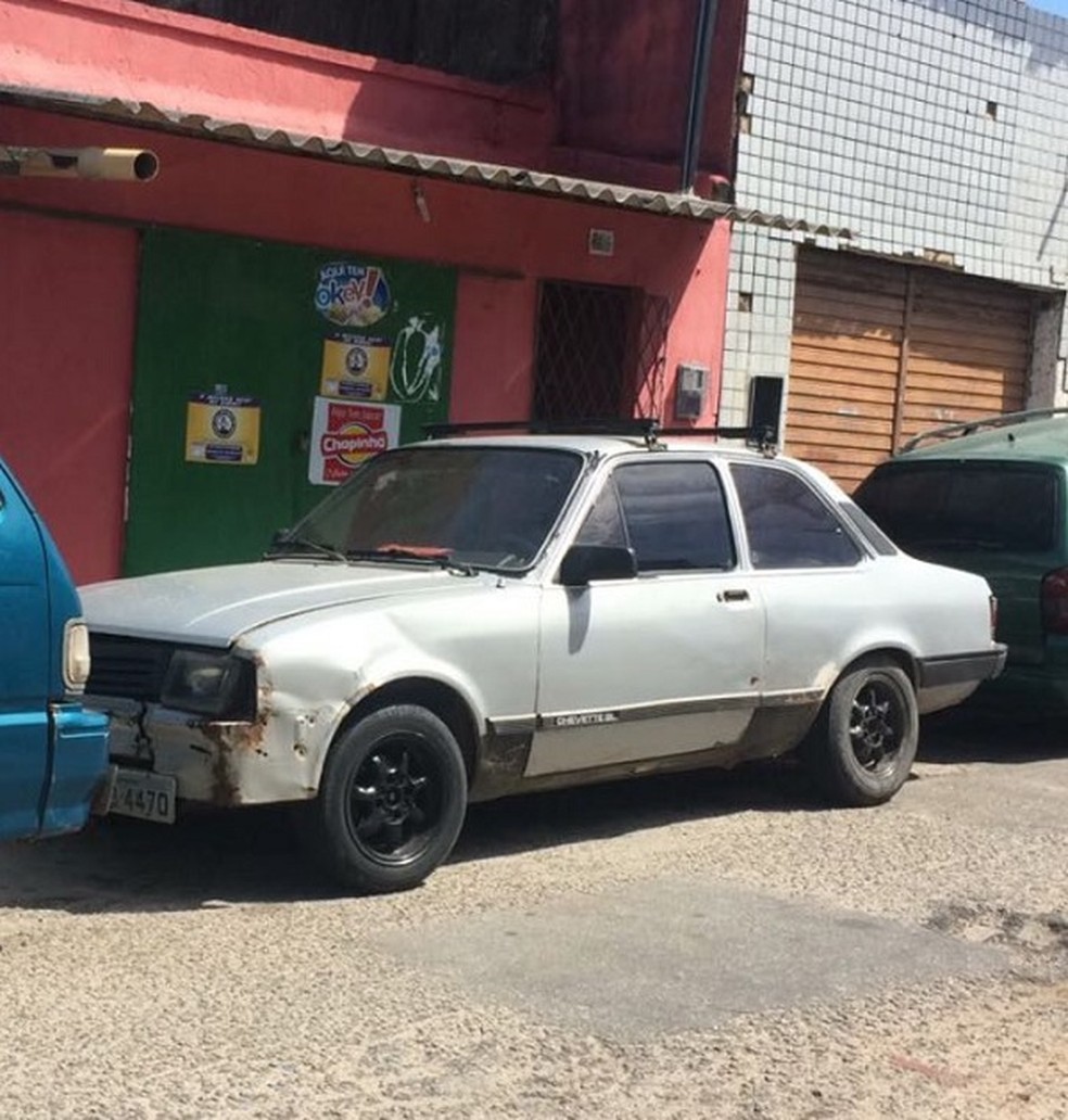 Polícia Civil diz que o veículo Chevette foi usado no crime (Foto: Divulgação/Polícia Civil)