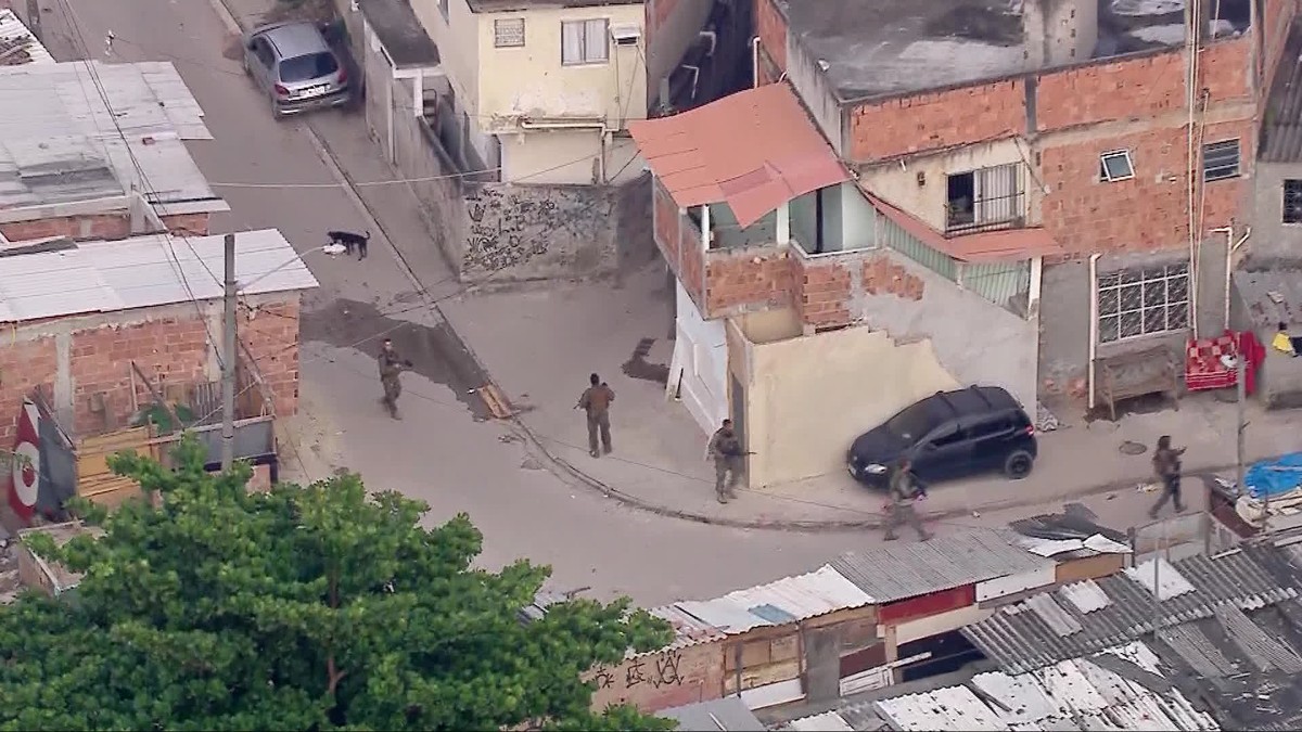 Polícia Realiza Operação Em Manguinhos Na Zona Norte Do Rio Rio De Janeiro G1