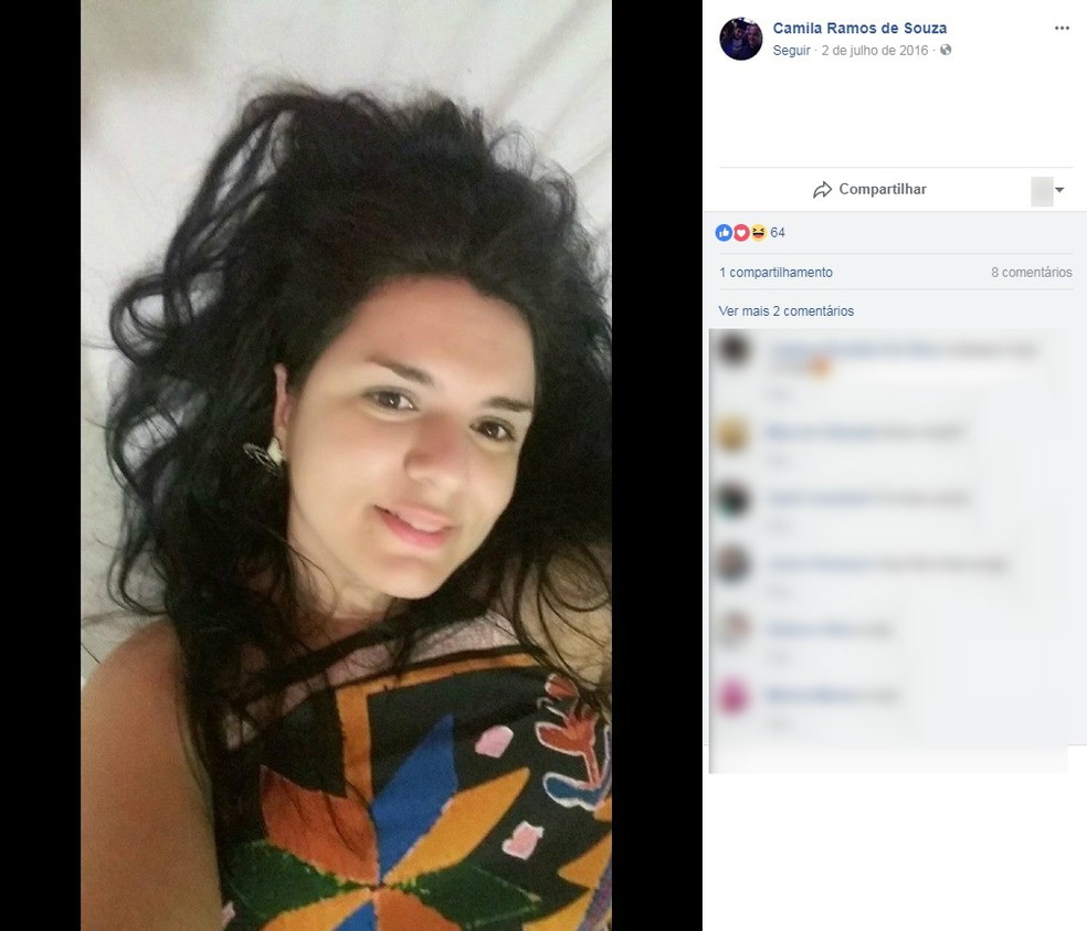 Camila Ramos tinha 29 anos e morreu no domingo (15), com pneumonia bacteriana; mÃ©dicos suspeitam de H1N1 (Foto: Facebook/ReproduÃ§Ã£o)