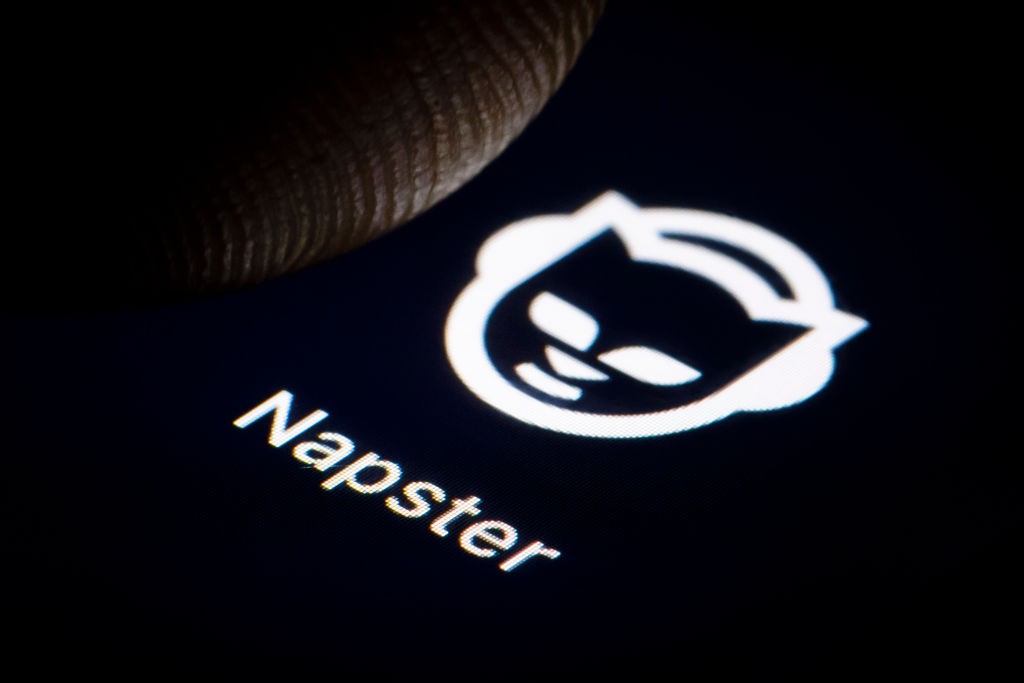 BERLIN, GERMANY - JANUARY 16: In this photo illustration the logo of the  online music store Napster is displayed on a smartphone on January 16, 2019 in Berlin, Germany. (Photo by Thomas Trutschel/Photothek via Getty Images) (Foto: Photothek via Getty Images)