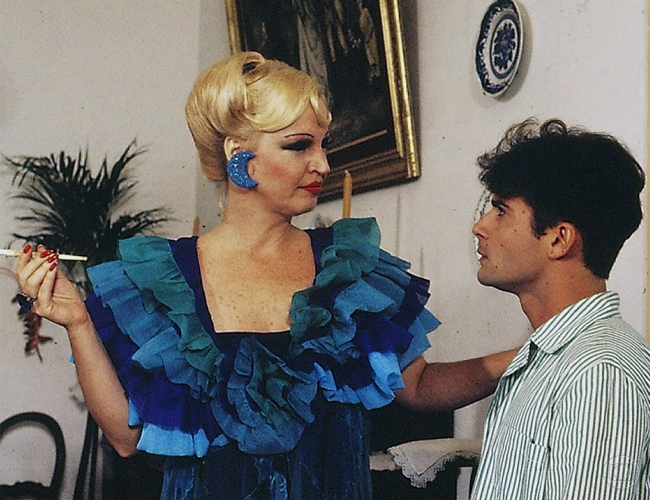 Elke em cena com Lauro Corona na minissérie Memórias de um gigolô, um grande sucesso (Foto: Renato Rocha Miranda/ TV Globo)