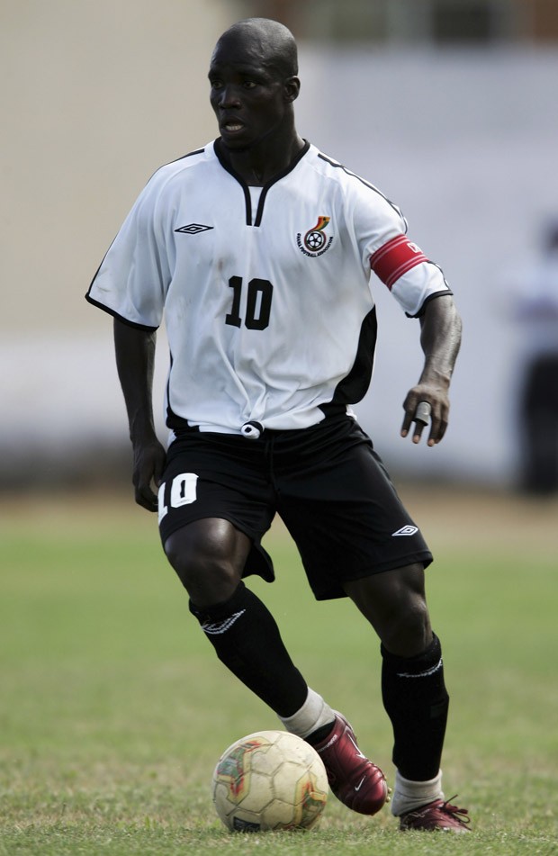 Appiah, meio-campista de Gana naquela partida (Foto: Getty Images)