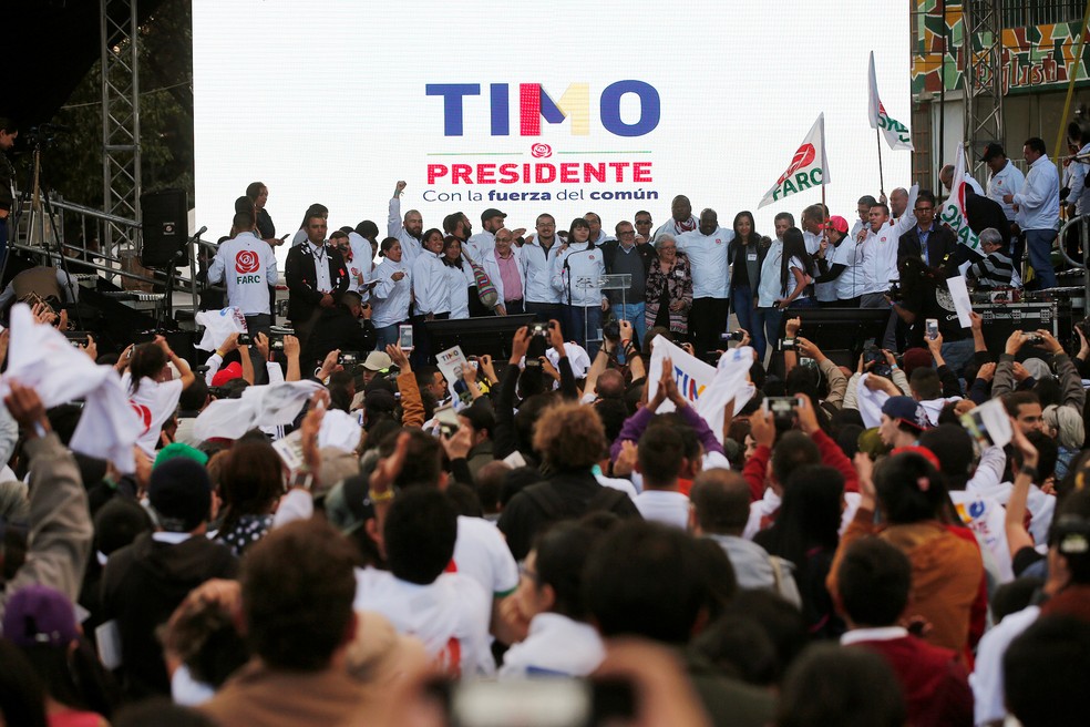 O candidato das Farcs Rodrigo Londono, conhecido como Timochenko, se apresentou no último sábado em Bogotá. (Foto: Jaime Saldarriaga/Reuters)