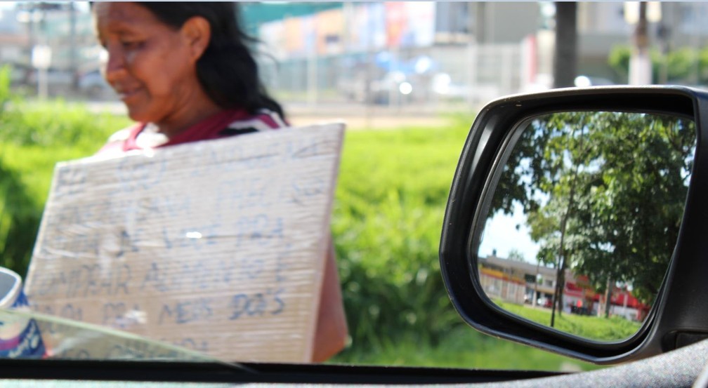 Indígenas venezuelanos se viram como podem em solo rondoniense.  — Foto: Jheniffer Núbia/G1