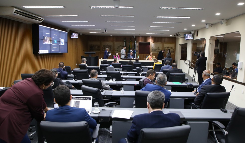 LDO foi aprovada em sessão extraordinária — Foto: Verônica Macedo