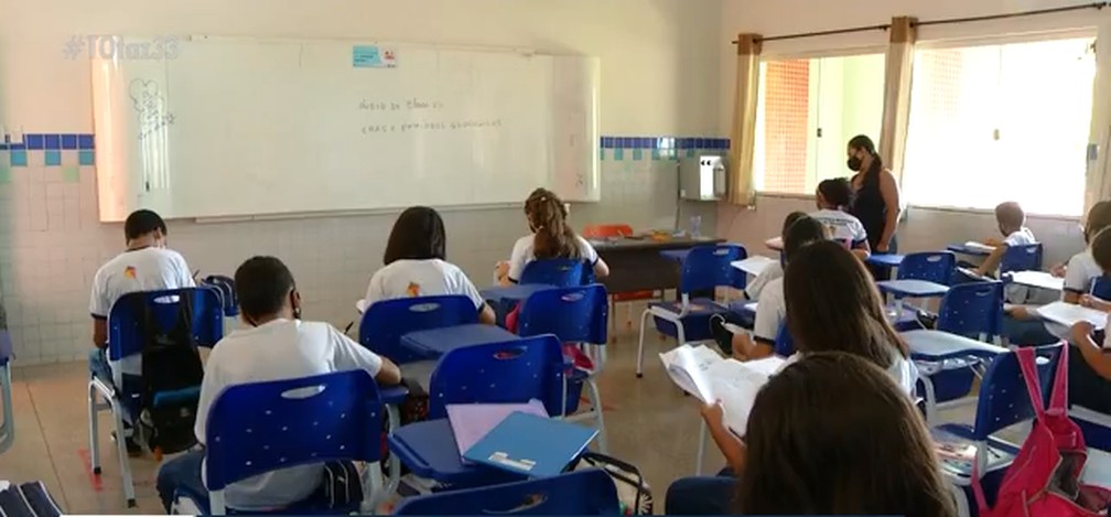 Alunos em sala de aula da rede municipal de Palmas — Foto: Reprodução/TV Anhanguera