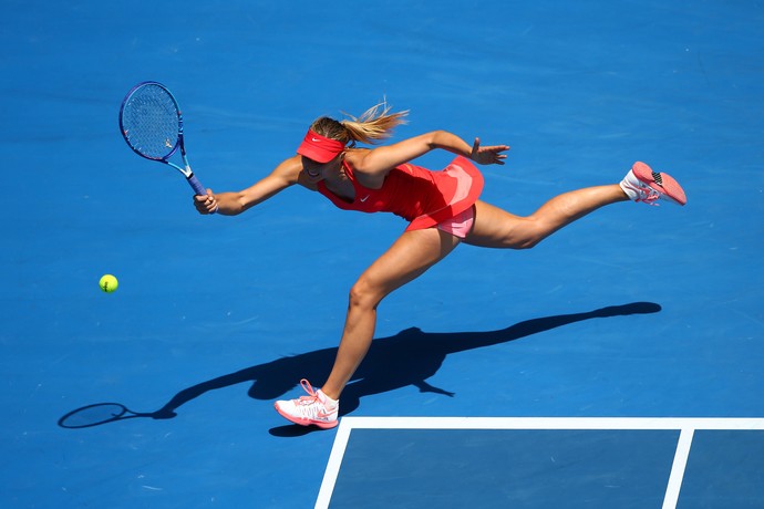 Sharapova não encontrou dificuldades na partida (Foto: Clive Brunskill / Getty Images)