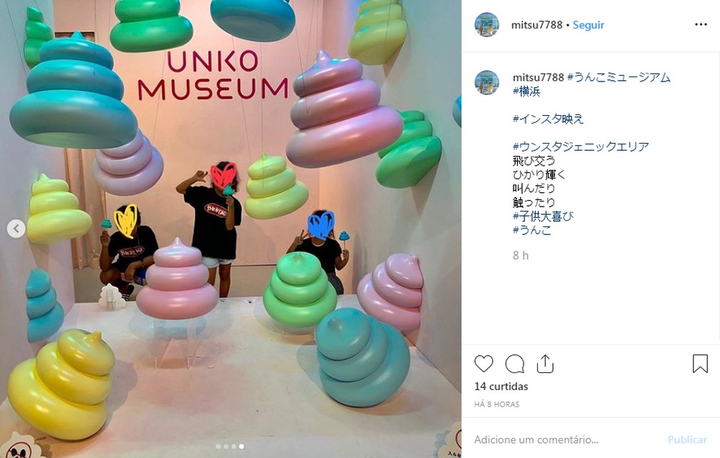 Visitantes tiram foto no Museu do Cocô, em Yokohama. — Foto: Reprodução/Instagram
