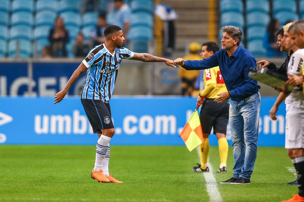 André e Renato trabalharam juntos na parada da Copa (Foto: Lucas Uebel / Grêmio, DVG)