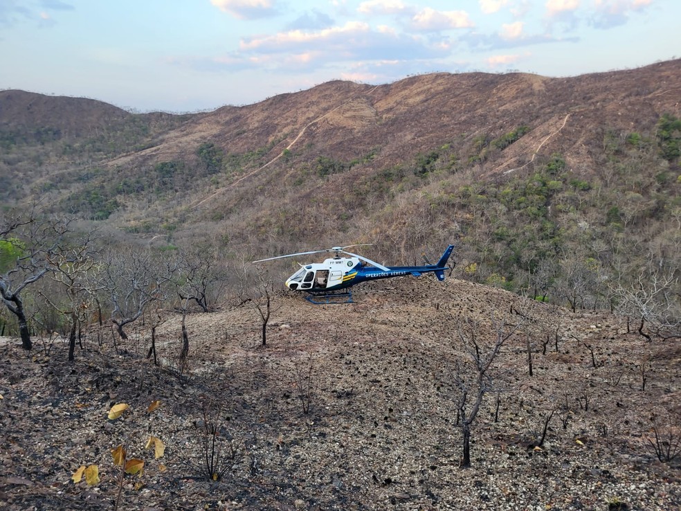 Ciopaer resgatou piloto que quebrou perna durante motocross em Chapada dos Guimarães — Foto: Ciopaer