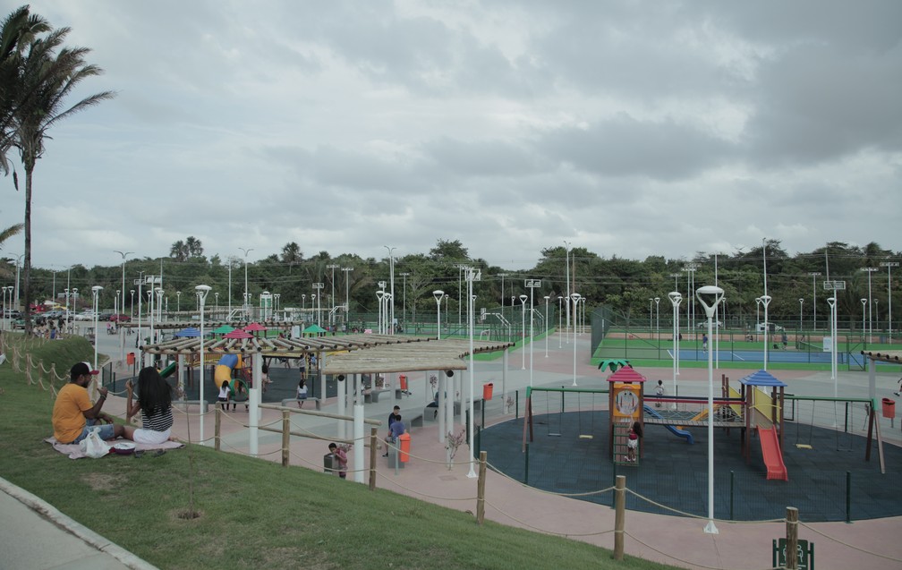 Área com parquinho e quadras esportivas no Parque do Rangedor — Foto: Rafael Cardoso/G1 Maranhão