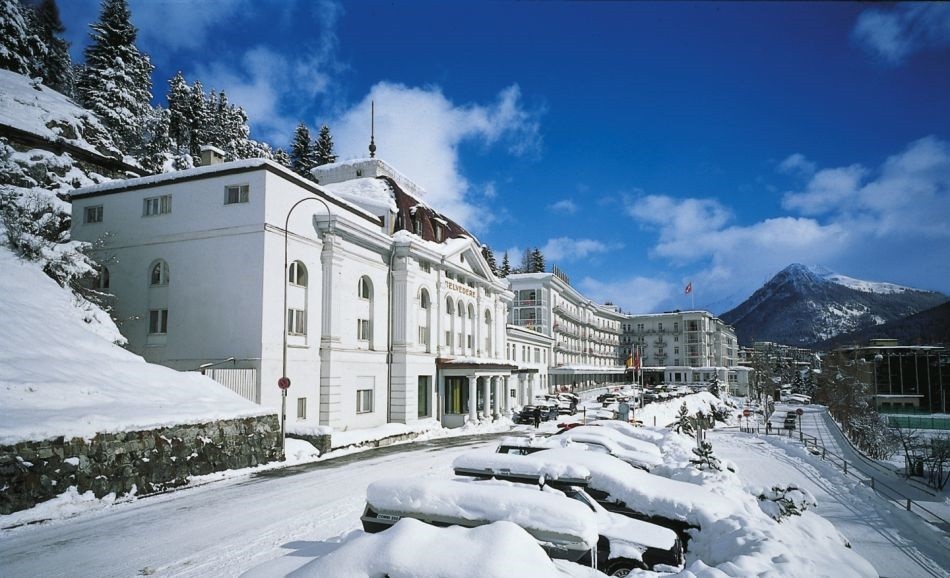 O Steigenberger Grandhotel Belvedere, onde ocorre o Fórum Econômico Mundial (Foto: Divulgação)