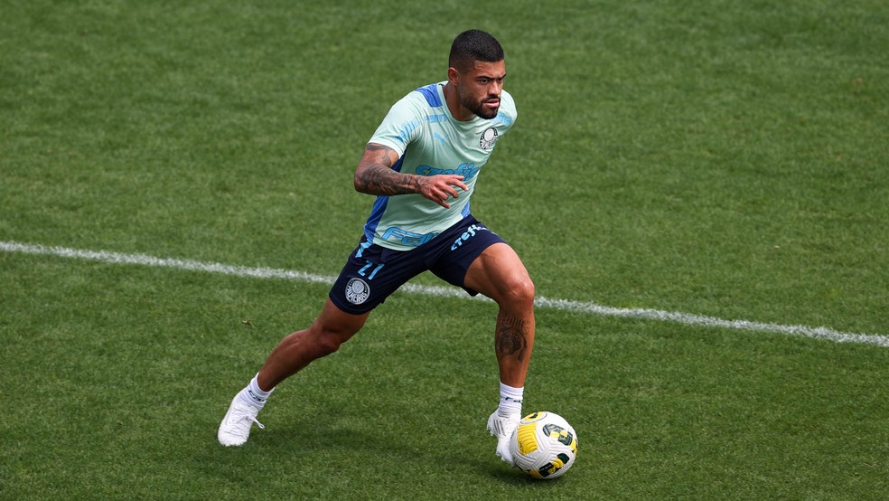 Novo Scarpa? Bruno Tabata evita comparações e traça objetivo no Palmeiras: 