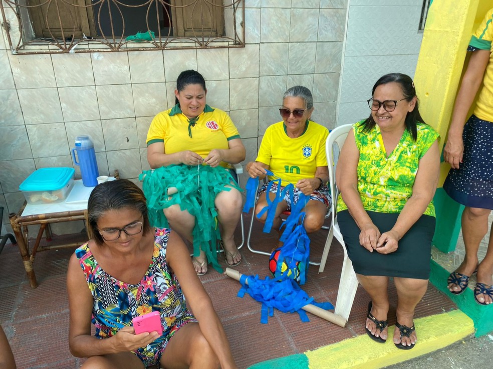 Em clima de Copa do Mundo, ruas de Natal são decoradas de verde e amarelo:  'O hexa vem' | Rio Grande do Norte | G1