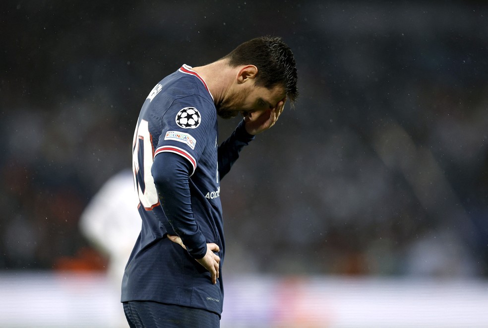 Messi lamenta em PSG x Real Madrid, pela Liga dos Campeões — Foto: REUTERS/Gonzalo Fuentes
