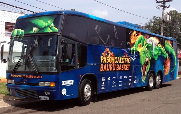 Bauru Basquete apresenta novo ônibus para a próxima temporada ...