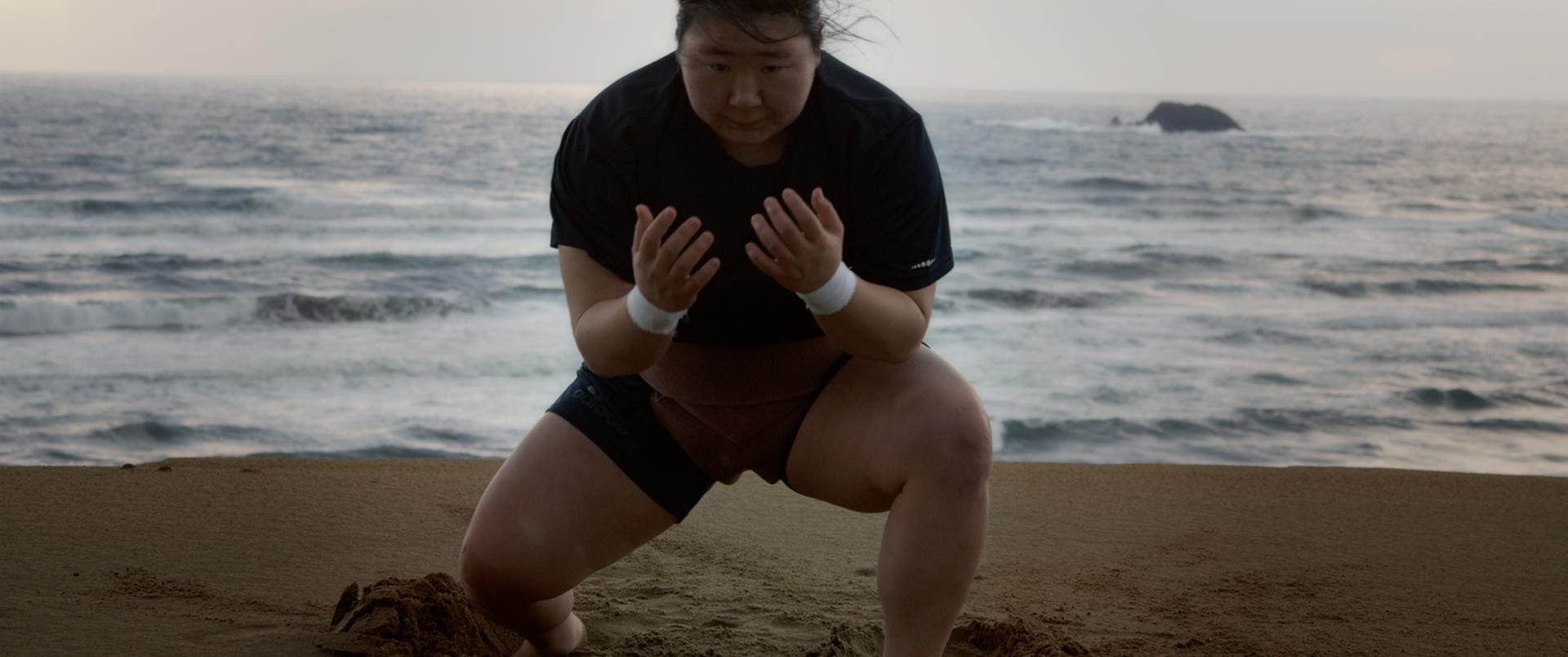 A campeã japonesa de sumô Hiyori é estrela de documentário da Netflix (Foto: Divulgação)