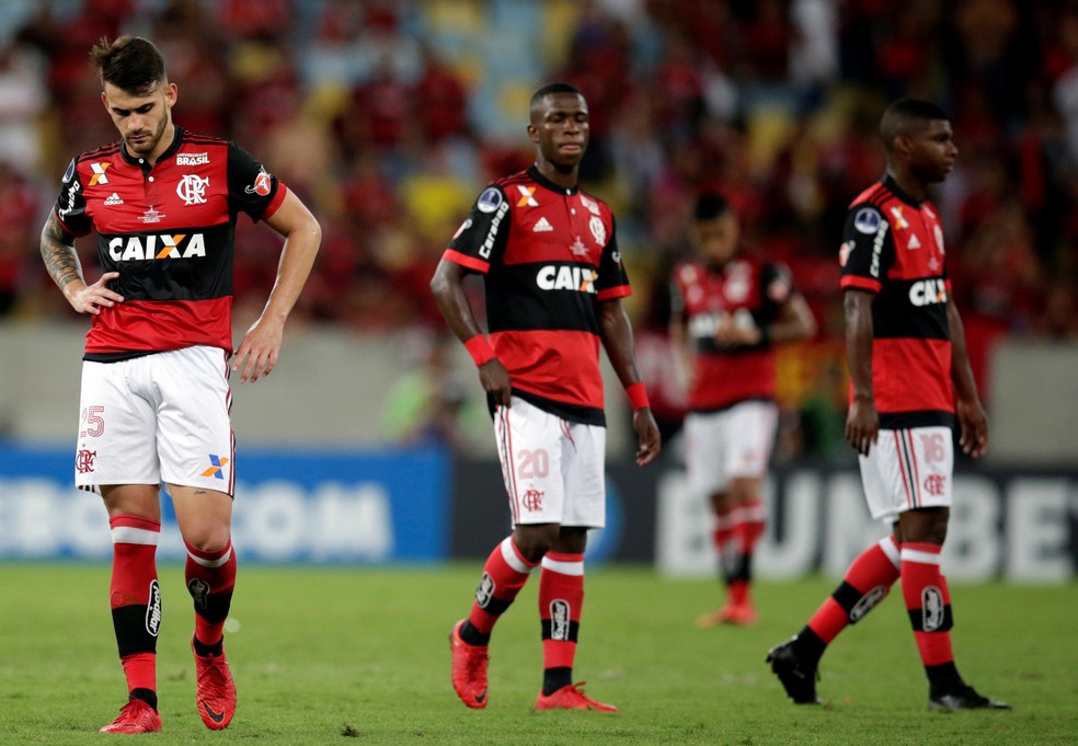 Flamengo perdeu o título da Sul-Americana de 2017 para o Independiente — Foto: Ricardo Moraes/Reuters