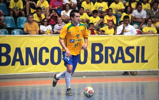 A história da confederação que encolheu até sumir do uniforme da seleção  brasileira de futsal, Esportes