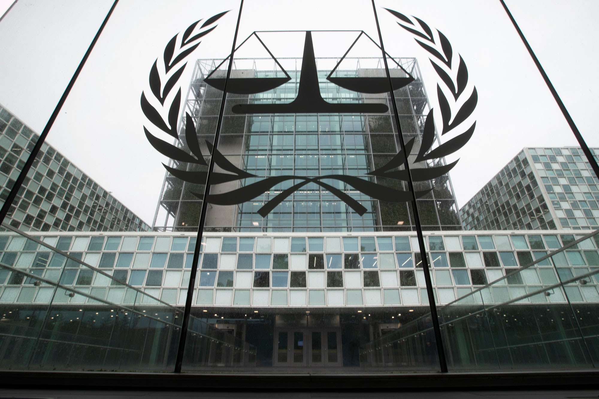 Espião russo tenta entrar em Tribunal Penal Internacional, na Holanda, com identidade falsa do Brasil