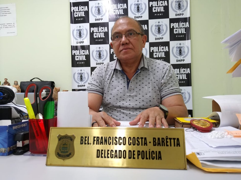 Coordenador do Departamento de Homicídio e Proteção à Pessoa, delegado Francisco Costa, o Barêtta — Foto: Rafaela Leal/G1