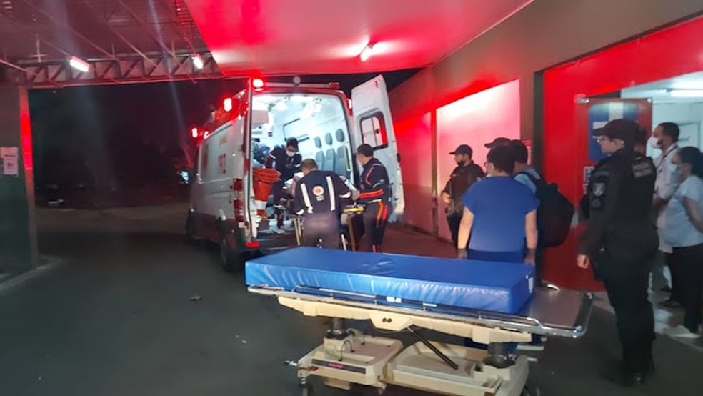 Policial militar da reserva levou tr&ecirc;s tiros durante assalto em Mossor&oacute; &mdash; Foto: Blog Passando na Hora