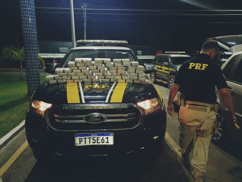 Ao todo, 38 quilos de cloridrato de cocaína foram apreendidos pela PRF, na BR-222, no Maranhão — Foto: Divulgação/PRF