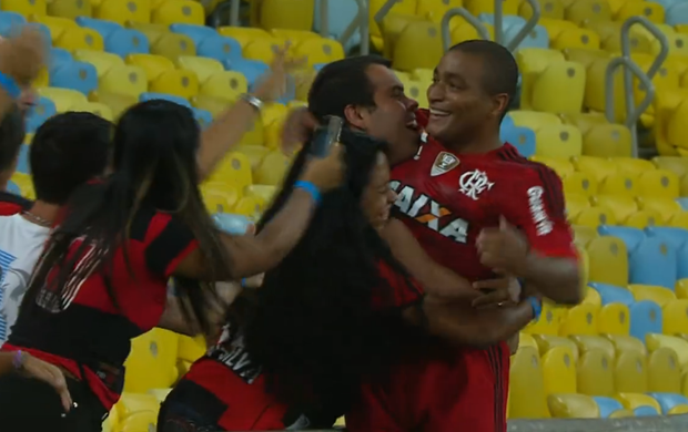 Pico, Aránguiz, Alex, Marquinhos e Mazinho disputam gol mais bonito