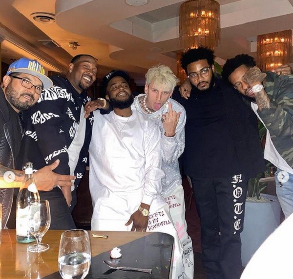 A festa de aniversário do rapper Machine Gun Kelly (Foto: Instagram)