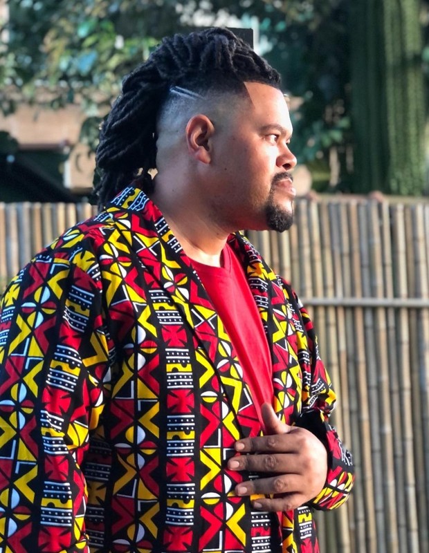 Babu Santana adota dreads ao mudar visual (Foto: Reprodução/Instagram)