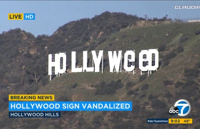"Letreiro de Hollywood é vandalizado",dizia a manchete do canal norte-americano ABC (Foto: Reprodução)