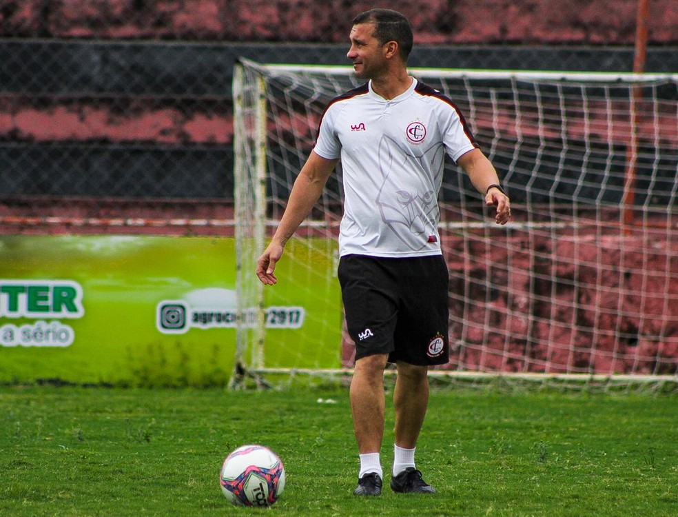 Ranielle Ribeiro projeta confronto mais leve contra o Atlético-CE, após objetivo do acesso ser alcançado  — Foto: Samy Oliveira / Campinense