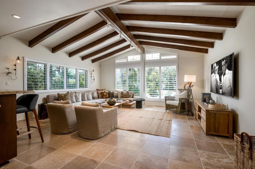 Kourtney e Travis compraram mansão milionária em Santa Barbara (Foto:Berkshire Hathaway) Lorena Bueri