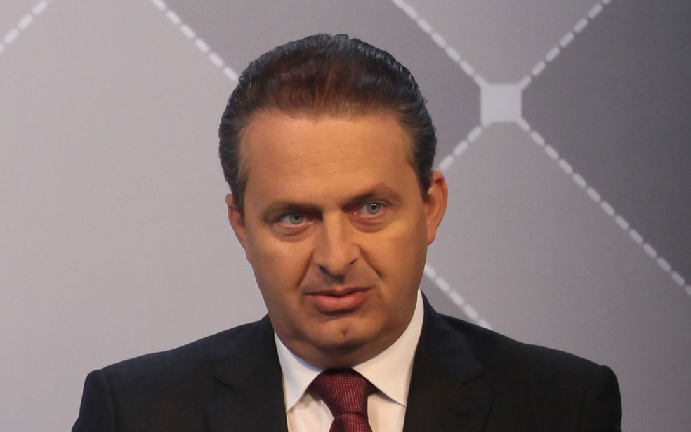 Imagem de arquivo mostra o ex-governador de Pernambuco Eduardo Campos em entrevista ao g1, dois dias antes de morrer em acidente aéreo — Foto: Caio Kenji/g1