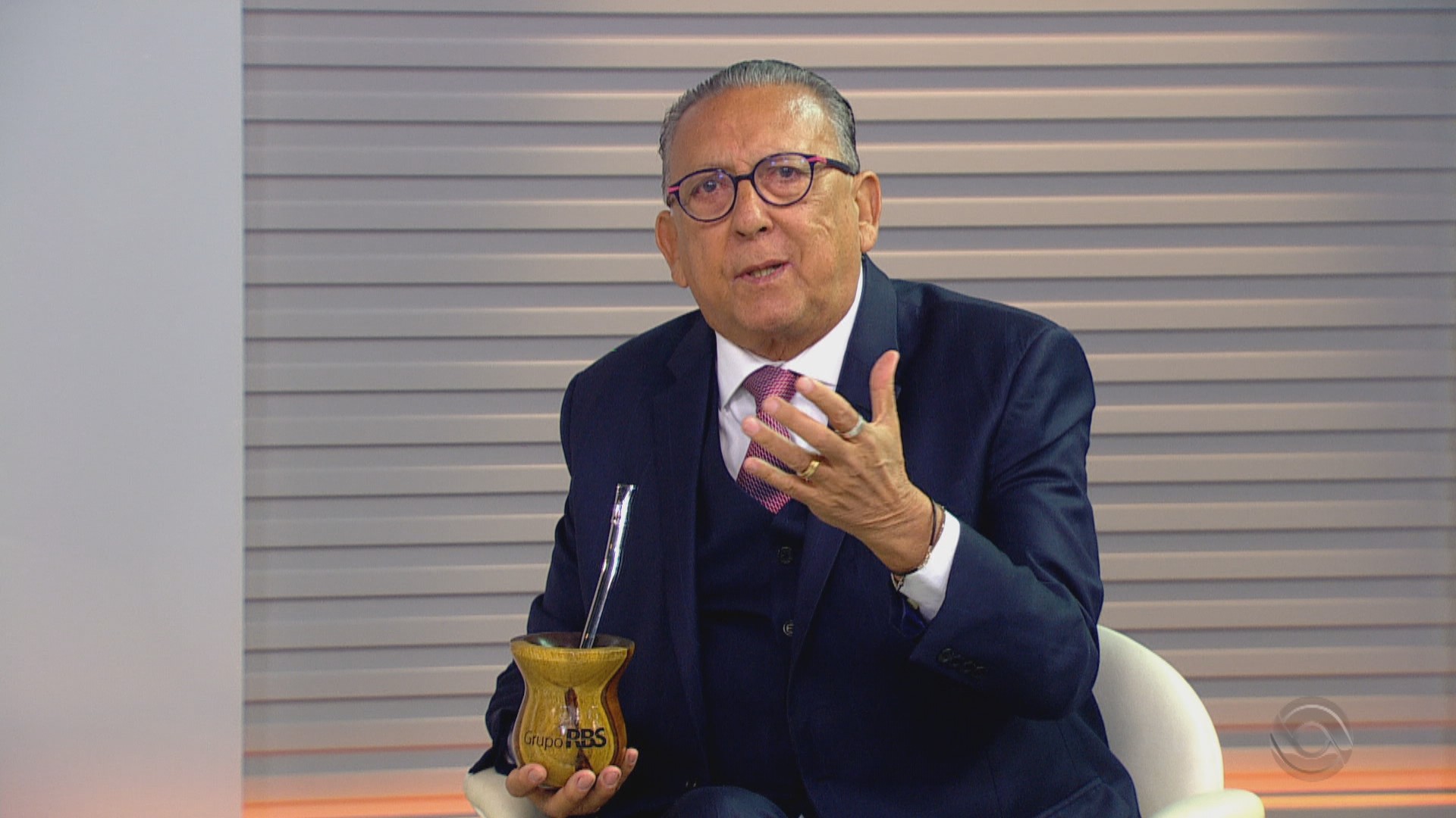'Minha vida está ligada ao Rio Grande do Sul há mais de 20 anos', diz Galvão Bueno 